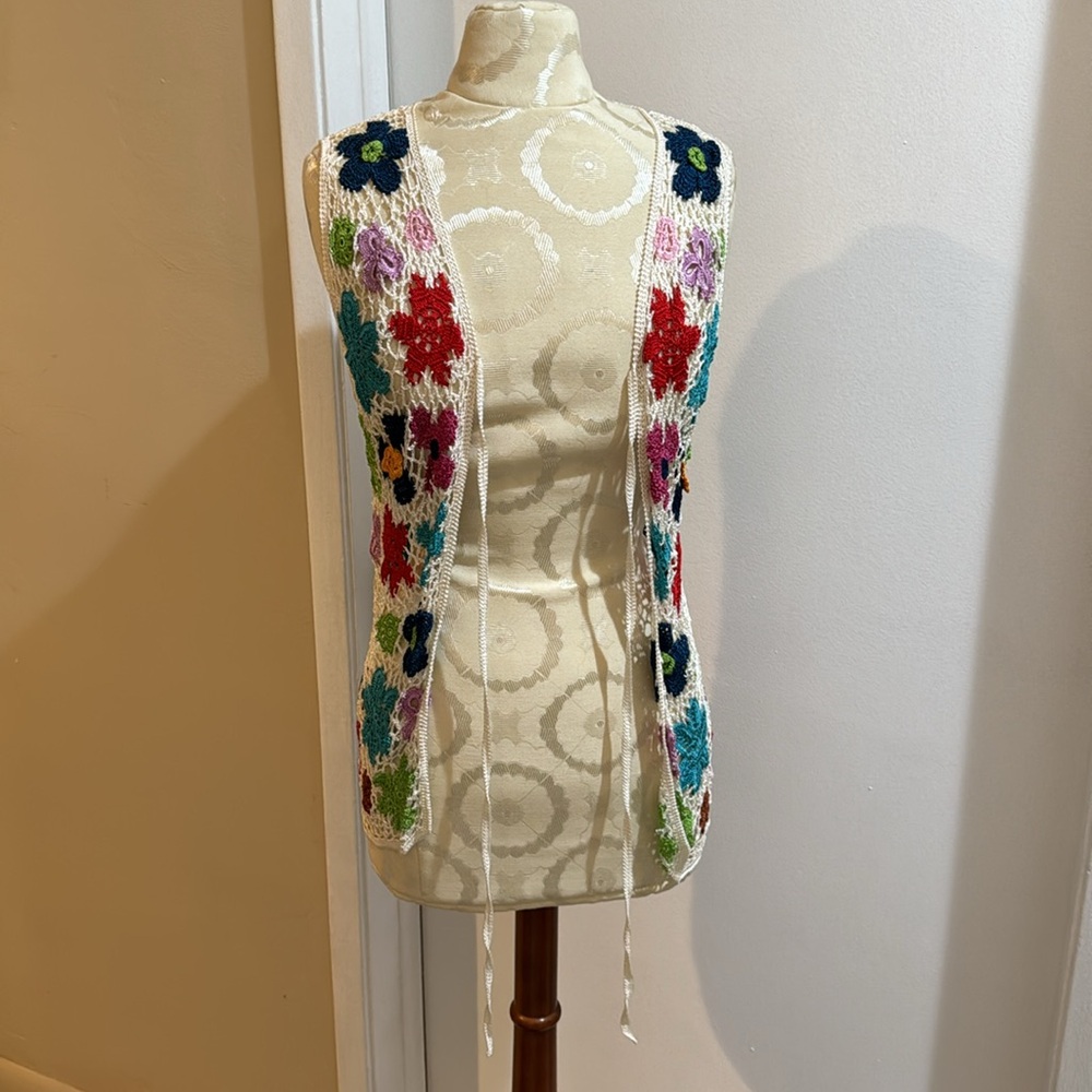 Vintage Floral Crochet Intricate Multicolored Front Tie Vest - Picture 7 of 13